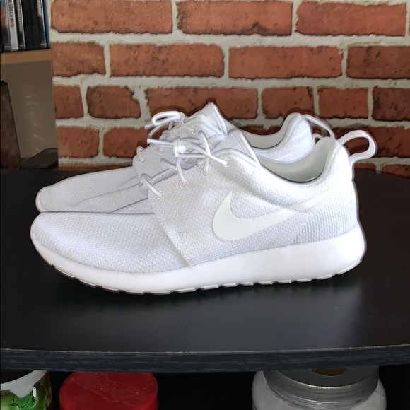 roshe sneakers